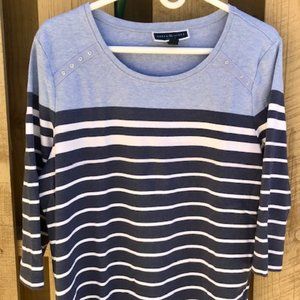 Karen Scott woman's XL 3/4 sleeve top, light blue, navy and white